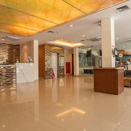 D'Primahotel Itc Mangga Dua Джакарта Екстериор снимка