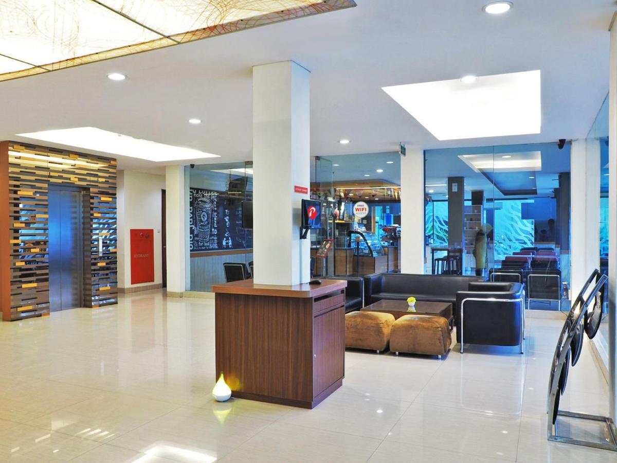 D'Primahotel Itc Mangga Dua Джакарта Екстериор снимка