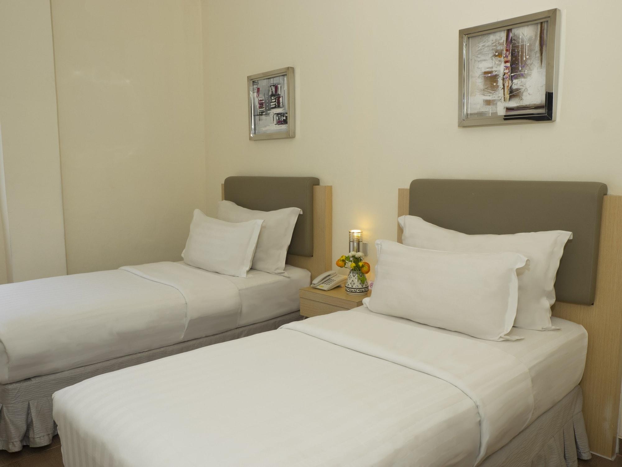 D'Primahotel Itc Mangga Dua Джакарта Екстериор снимка