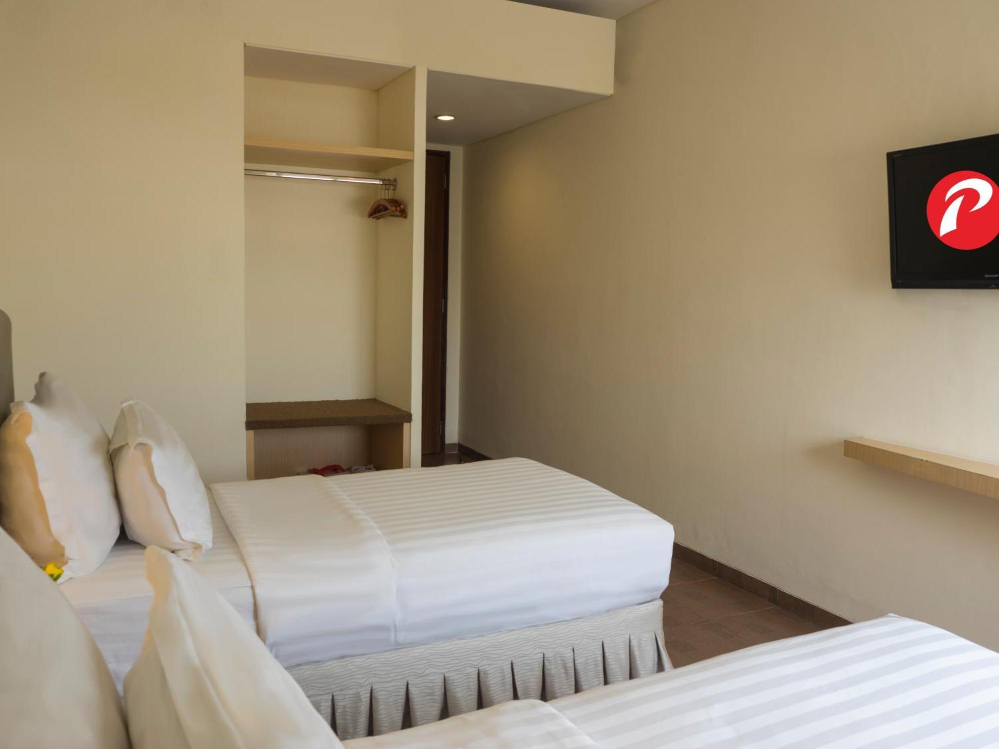 D'Primahotel Itc Mangga Dua Джакарта Екстериор снимка