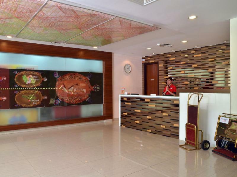 D'Primahotel Itc Mangga Dua Джакарта Екстериор снимка